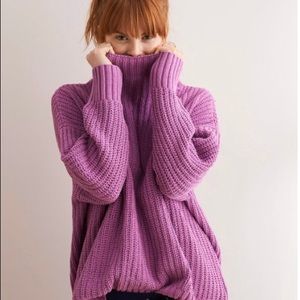 NWT Aerie oversized turtleneck